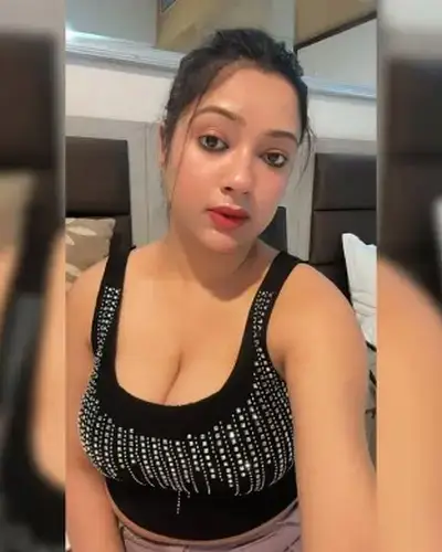 Call Girls Service Hallomajra
